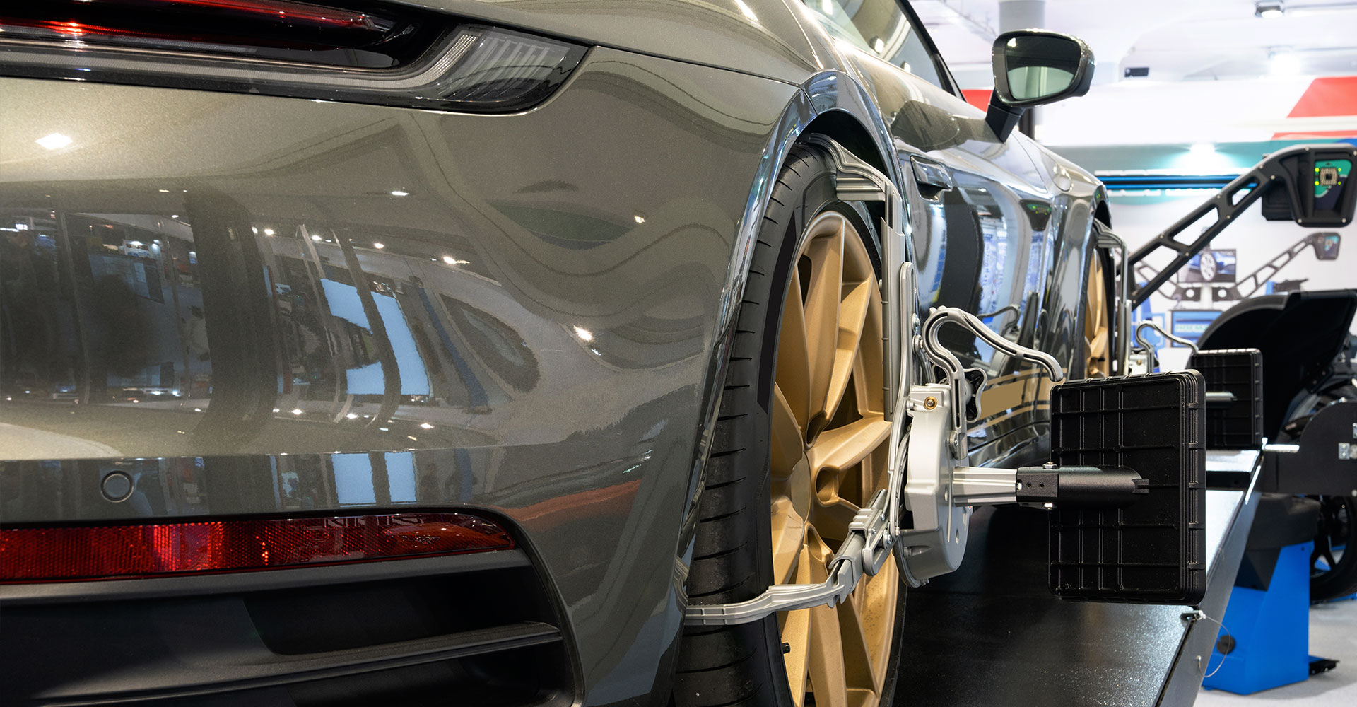 Wykonujemy geometrię zawieszenia w samochodach róznych marek. Car Point wykonuje geometrię zawieszenia 3D